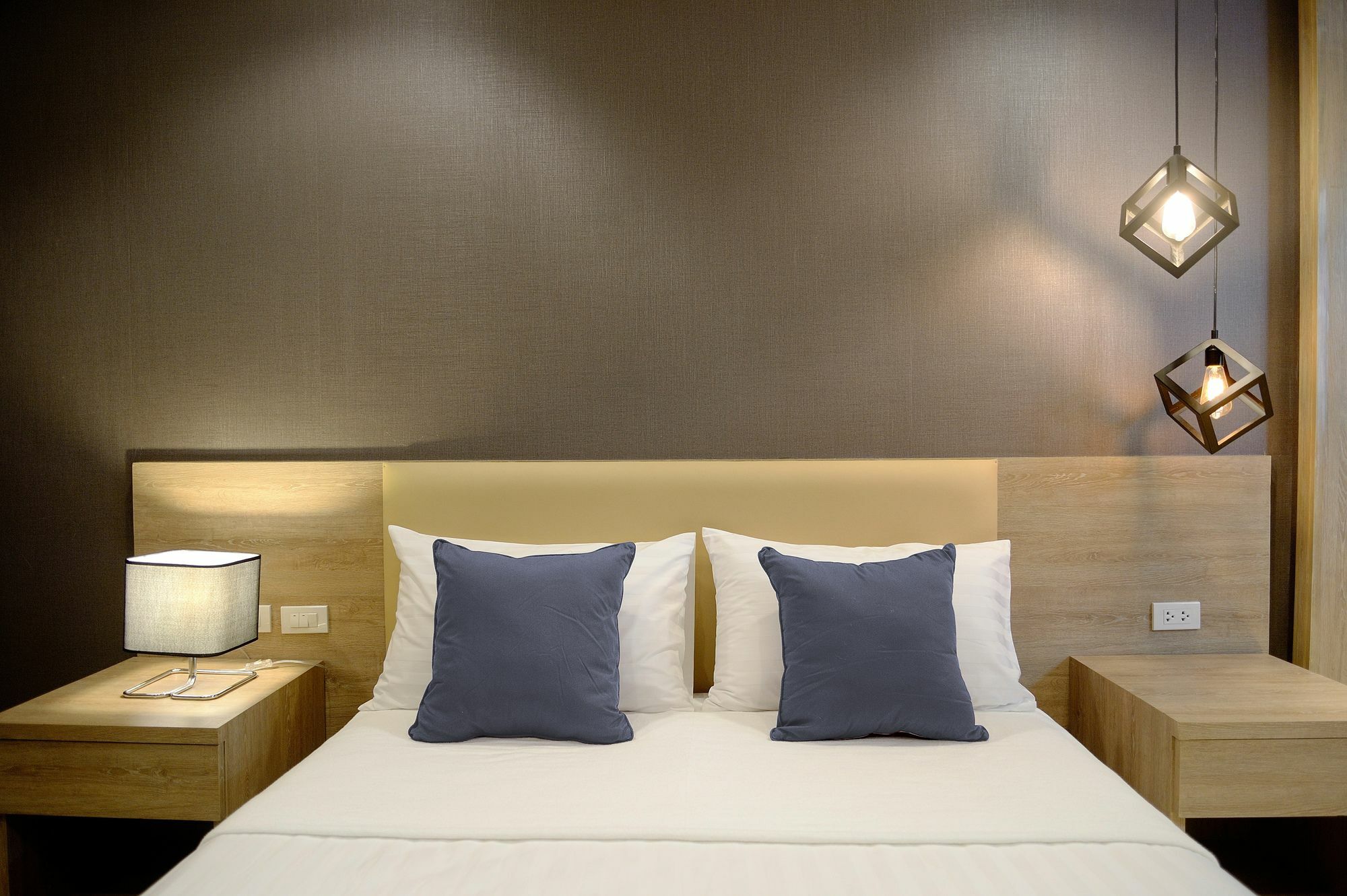 Pratunam19 Hotel Бангкок Экстерьер фото