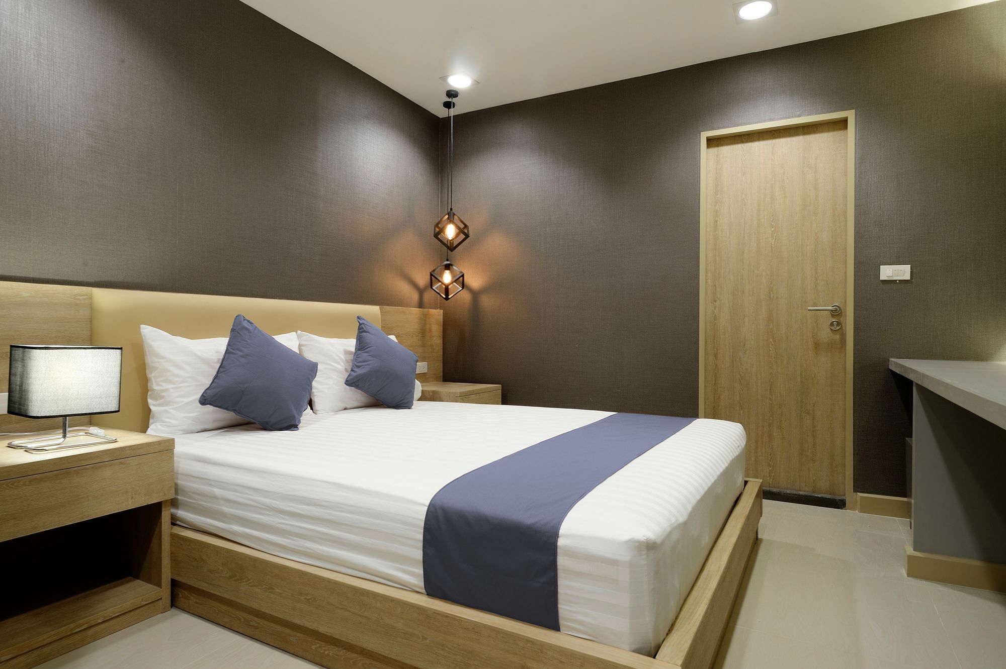 Pratunam19 Hotel Бангкок Экстерьер фото